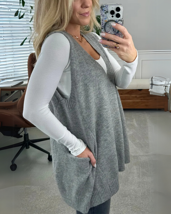Amisa | Cozy Knit Vest